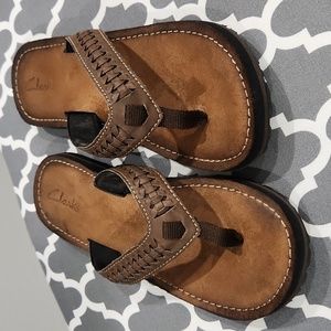 Clarks Flip Flop Sandals Size 8